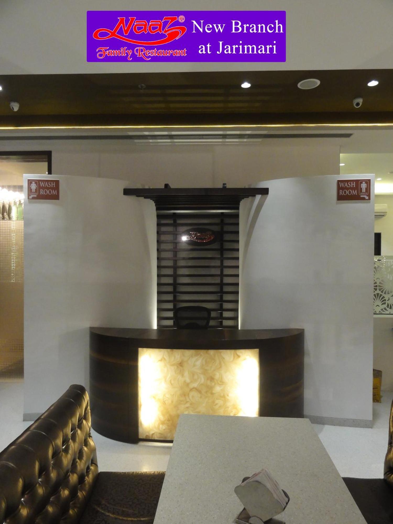Hotel Naaz Executive Мумбай Екстериор снимка